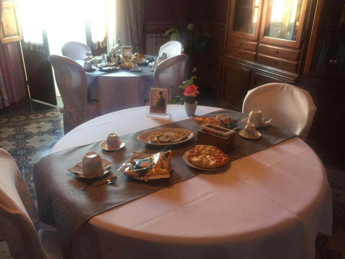칼로포테 Casa Tonina B&B 외부 사진